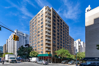 Gramercy Green in New York, NY - Building Photo - Primary Photo