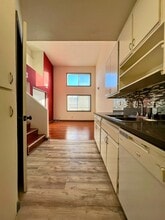 1540 S Fairfax Ave in Los Angeles, CA - Building Photo - Building Photo