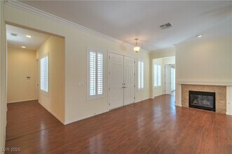 2180 Waterton Rivers Dr in Henderson, NV - Building Photo - Building Photo