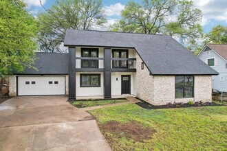 2104 Malvern Hill Dr in Austin, TX - Building Photo - Building Photo