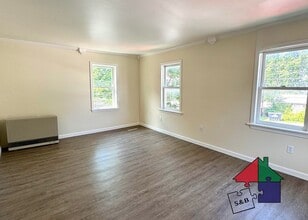 214-216-216 Pine St in Burlington, VT - Building Photo - Building Photo