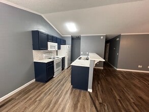 145 Rocky Reef Cir in Hot Springs, AR - Building Photo - Building Photo