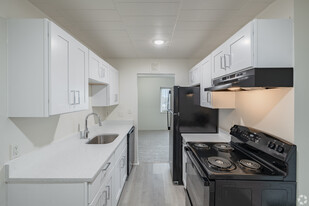 Imperial Apartments in Southfield, MI - Building Photo