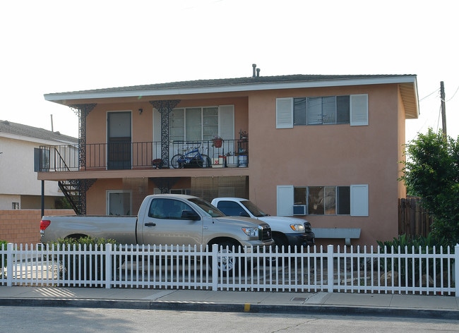 Orange Bungalows in Costa Mesa, CA - Foto de edificio - Building Photo