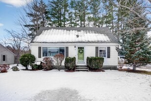 29 Malilly Rd in Portland, ME - Building Photo