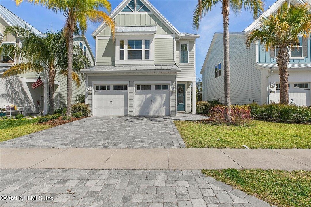 152 Clifton Bay Lp in Saint Johns, FL - Building Photo