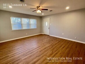 9811 Tanbark Ln in St. Louis, MO - Building Photo - Building Photo