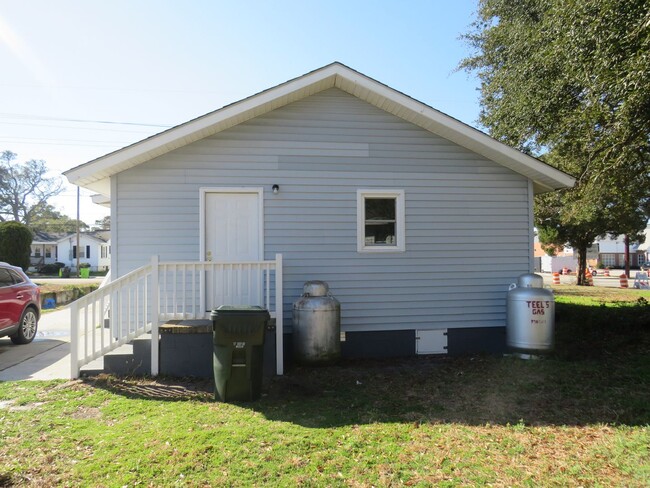 805 Cedar St in Beaufort, NC - Building Photo - Building Photo