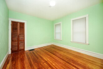 84 Rogers Ave, Unit 1 in Somerville, MA - Building Photo - Building Photo