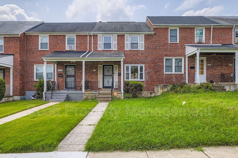 1333 Cedarcroft Rd in Baltimore, MD - Building Photo