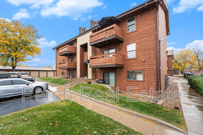 7040 W 20th Ave in Lakewood, CO - Building Photo - Building Photo