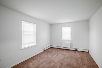 Patricia Court Apartments in Lansdowne, PA - Foto de edificio - Interior Photo