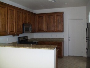 7856 Soda Canyon St in Las Vegas, NV - Building Photo - Building Photo