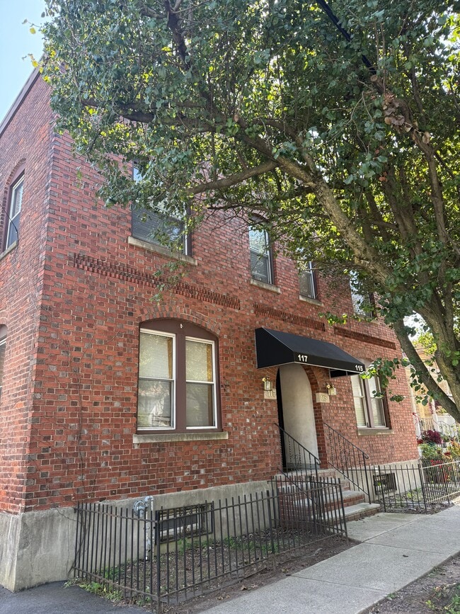 115 Forest St