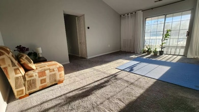 8511 Falls Run Rd in Ellicott City, MD - Foto de edificio - Building Photo