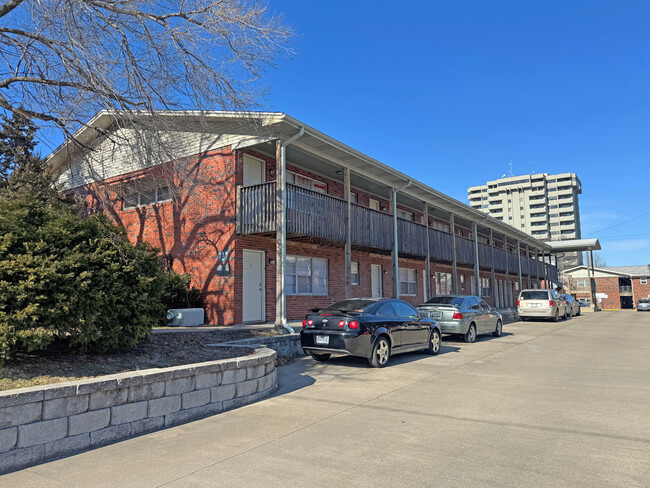 The Embassy in Springfield, MO - Foto de edificio - Building Photo