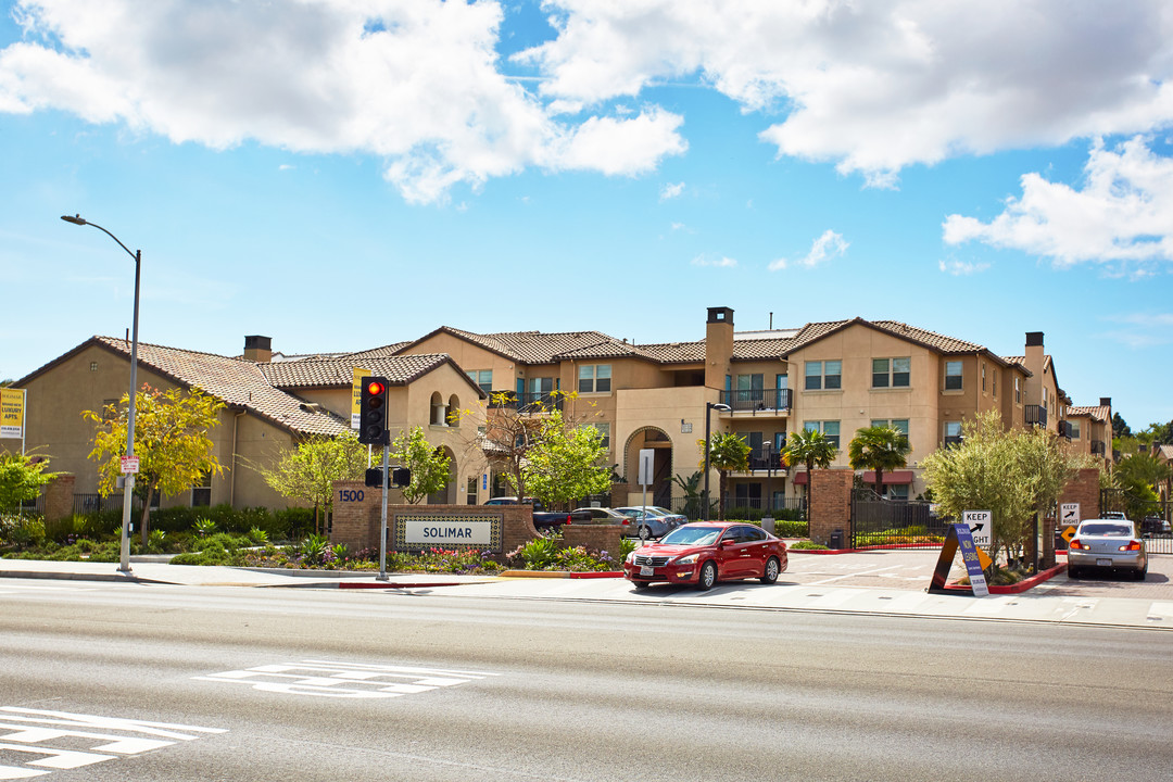 Solimar Luxury Homes in Wilmington, CA - Foto de edificio