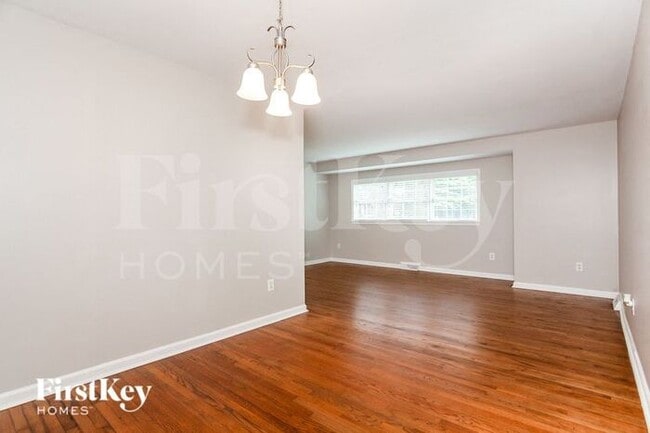 5010 Milford Rd in Charlotte, NC - Building Photo - Building Photo