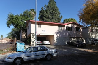 20771 Hartland St in Winnetka, CA - Building Photo - Building Photo