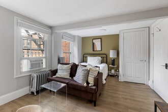 43 Garden St, Unit 12D- 301 in Boston, MA - Foto de edificio - Building Photo