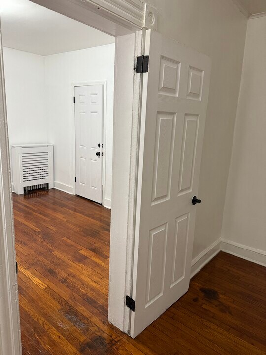 27 Park Pl in Irvington, NJ - Building Photo