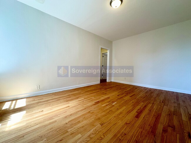 3105 Decatur Ave in New York, NY - Building Photo - Building Photo