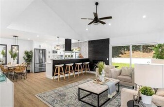 24262 Castilla Ln in Mission Viejo, CA - Building Photo - Building Photo