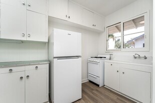 1816 Citron St in Honolulu, HI - Building Photo