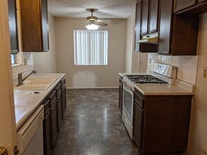 2133 Casita Ct in Hemet, CA - Building Photo - Building Photo