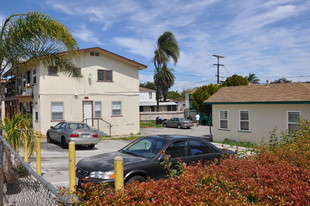 4165-4175 Euclid Ave in San Diego, CA - Foto de edificio - Building Photo