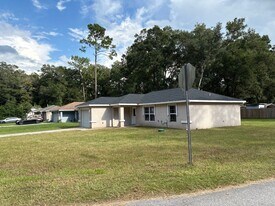 6044 NW 65th Pl in Ocala, FL - Building Photo