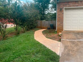 330 Fountainmist Trail, Unit A in Lawrenceville, GA - Building Photo - Building Photo