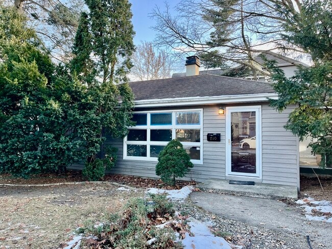 property at 710 W Benton Ave