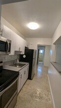 16911 NE 21st Ave in North Miami Beach, FL - Building Photo - Building Photo