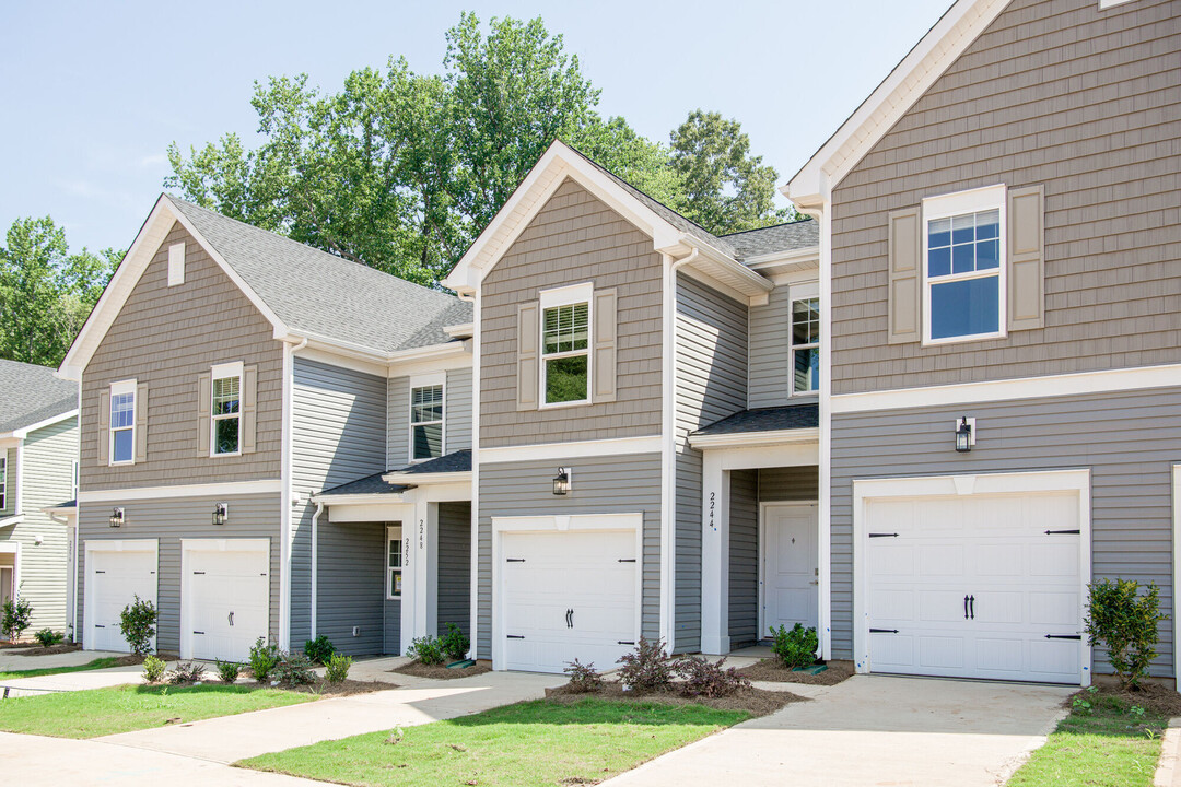 Wayford at Innovation Park in Charlotte, NC - Foto de edificio