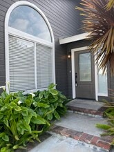 2220 Curtis Ave, Unit #A in Redondo Beach, CA - Foto de edificio - Building Photo