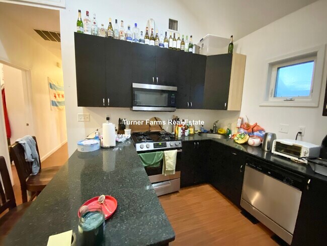 93A Hillside St, Unit 3 in Boston, MA - Foto de edificio - Building Photo