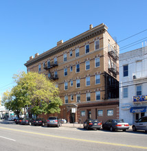 1327 Willow Ave in Hoboken, NJ - Building Photo - Building Photo