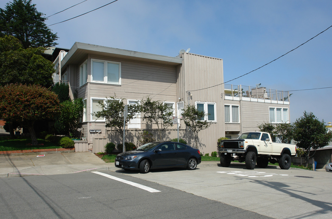 1693-1695 Funston Ave in San Francisco, CA - Building Photo