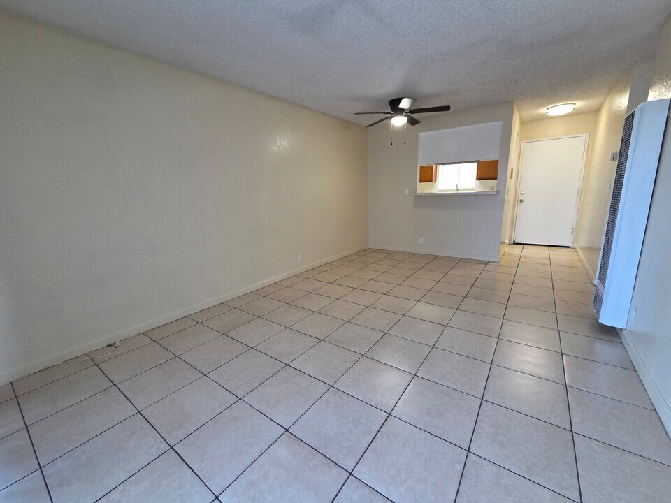 839 Gaviota Ave, Unit F in Long Beach, CA - Building Photo