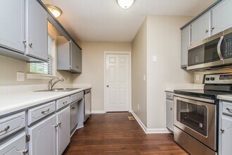 1103 Jerico Rd in Murfreesboro, TN - Foto de edificio - Building Photo