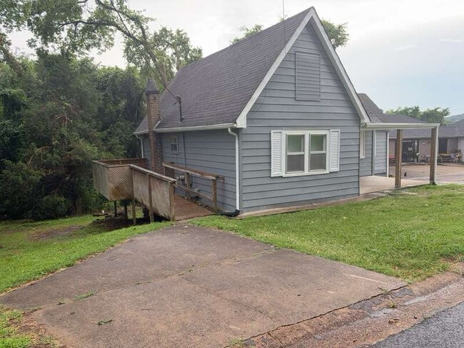 26 Barker St in Clarksville, TN - Building Photo - Building Photo