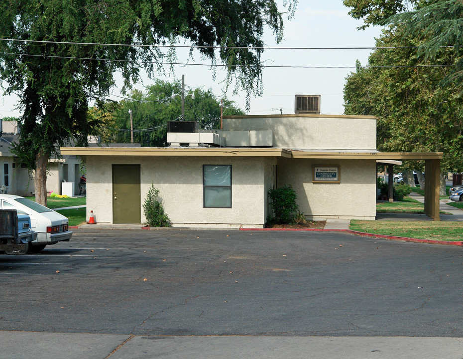 Sequoia Courts in Fresno, CA - Building Photo