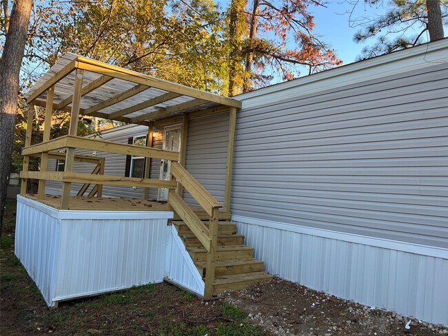 13910 Anchor Ct in Willis, TX - Building Photo - Building Photo