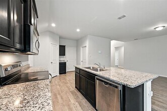 516 Foxhunter St in Fort Worth, TX - Building Photo - Building Photo