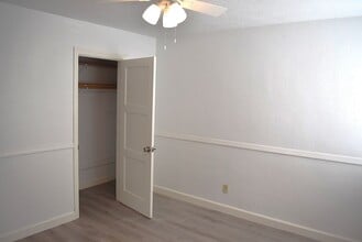 102 Laurel St in Vacaville, CA - Building Photo - Building Photo