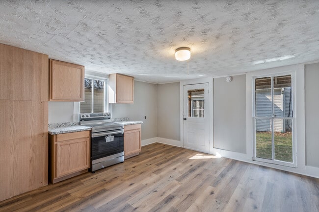 319 Montague St in Franklin, KY - Building Photo - Building Photo