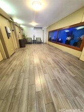 242427 Kuhio Ave. in Honolulu, HI - Building Photo - Building Photo