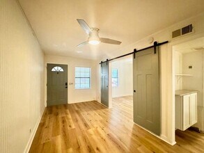 324 Lincoln Ave in Valparaiso, FL - Building Photo - Building Photo