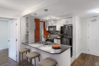 Mayfair Village South in Edmonton, AB - Building Photo - Building Photo